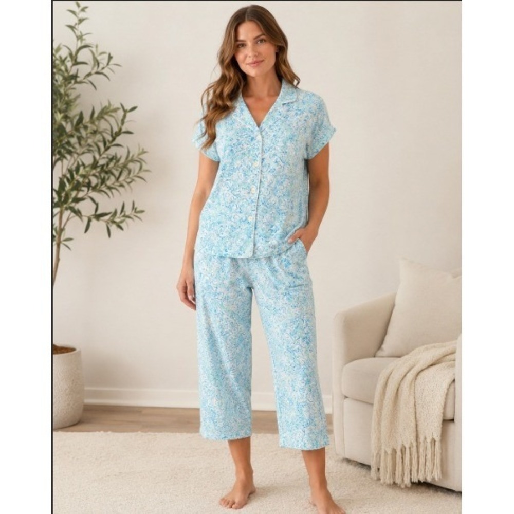 Lauren Ralph Lauren Blue Paisley Pajama Set Short Sleeve Top Cropped Pants M